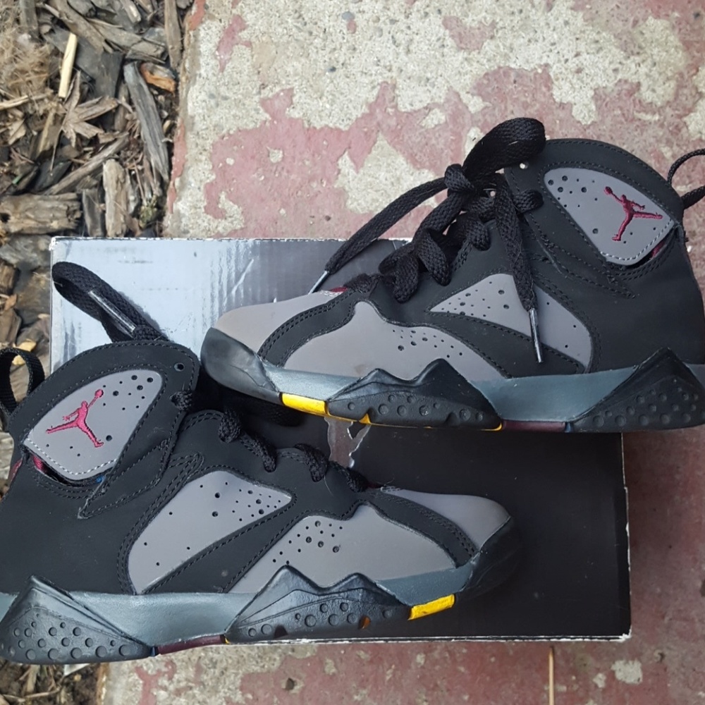 Hold*Toddler Nike Jordan Retro 7 Bordeaux sneakers